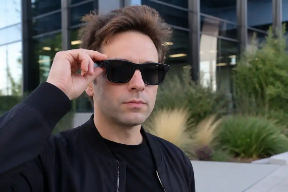 Meta verwijdert satirische video van Roel Maalderink over de AI-bril