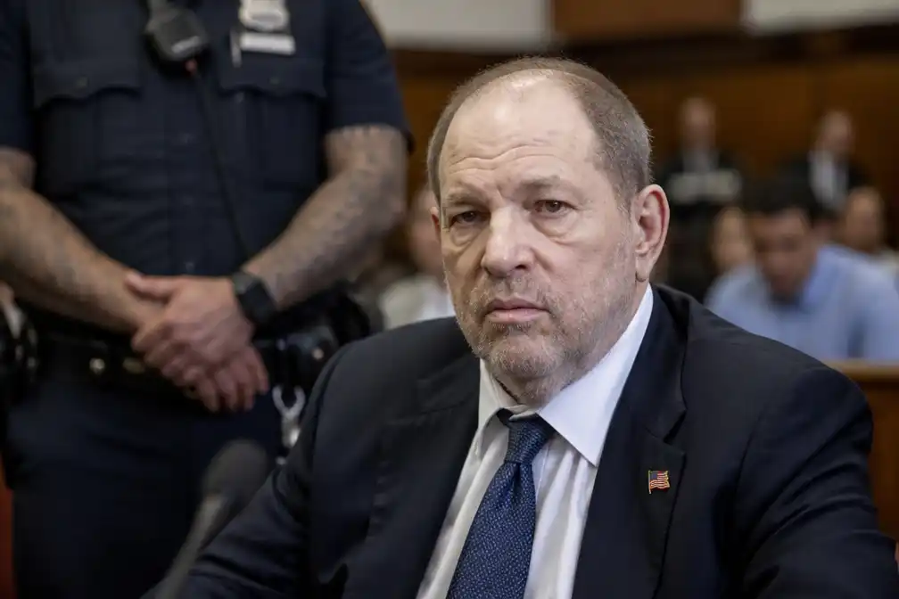 Aanklagers laten verkrachtingsaanklacht tegen Harvey Weinstein vallen