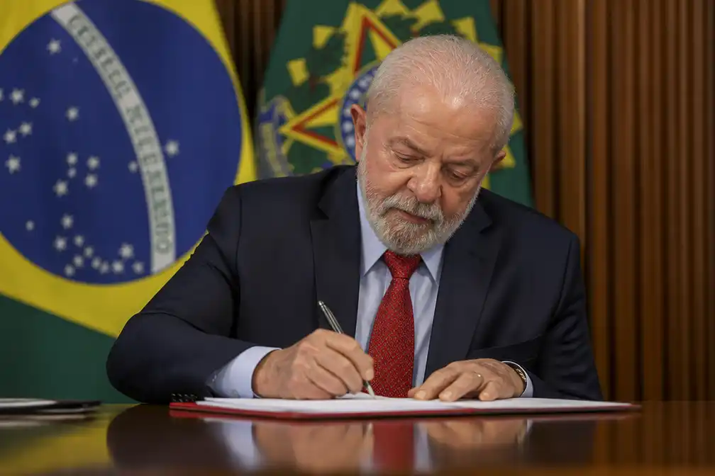 Brazilië verbiedt online gokken per direct, decreet van Lula