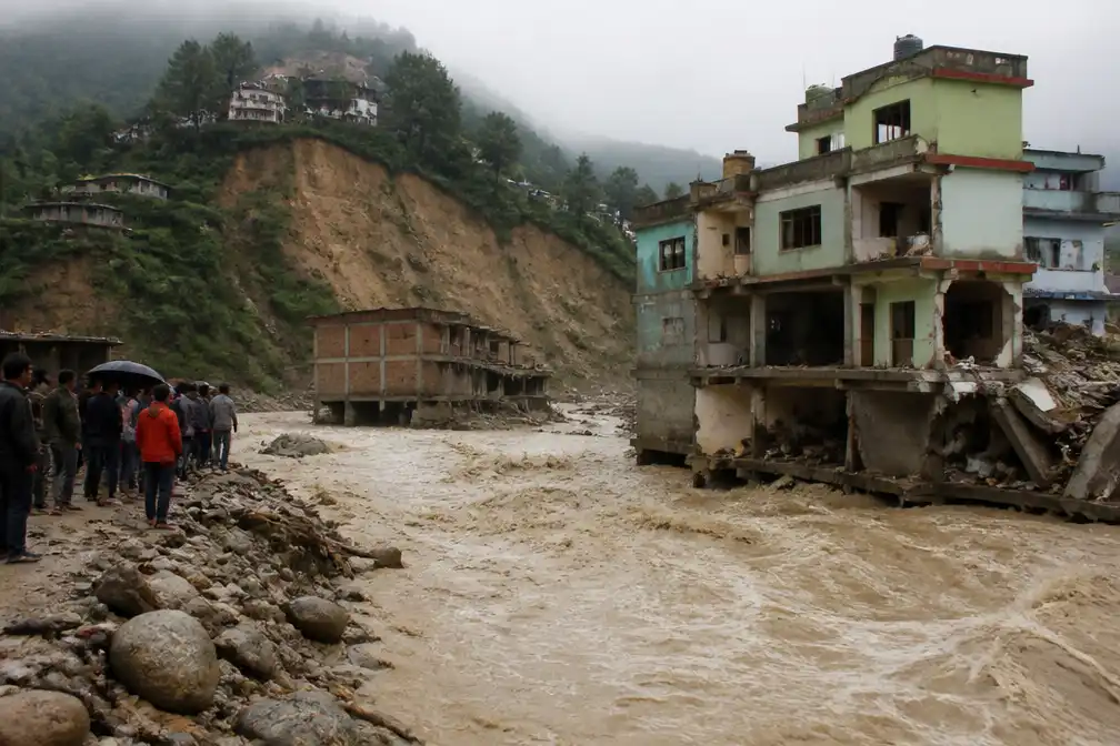 Zeker 70 doden door overstromingen en aardverschuivingen in India en Nepal