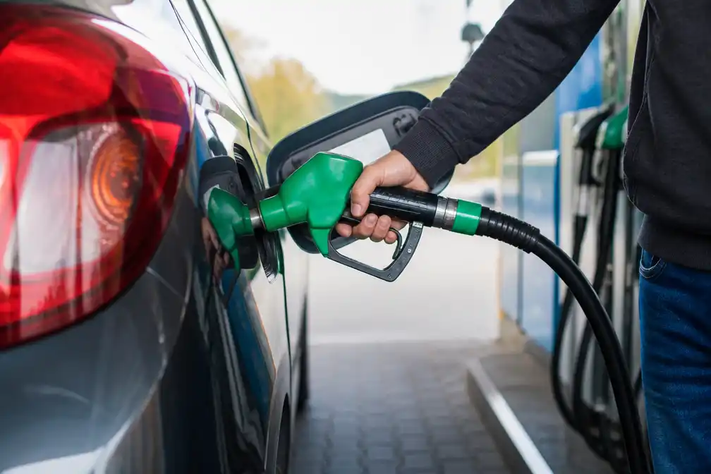 Adviesprijs benzine breekt opnieuw record na lichte stijging
