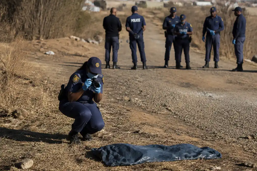 Elf vrouwen dood gevonden bij Johannesburg, politie zoekt seriemoordenaar
