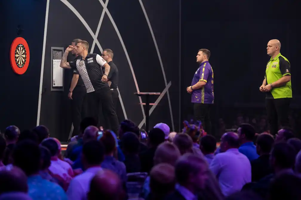 World Grand Prix of Darts begint in Leicester, Luke Littler verdedigt zijn titel