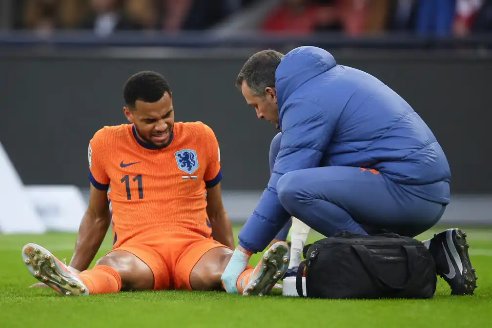 Liverpool onderzoekt enkelblessure Gakpo na Nations League-duel met Servië