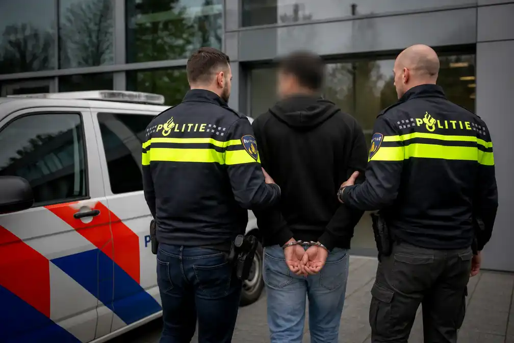 Politie houdt 24-jarige Amsterdammer aan in onderzoek naar hackersgroep ShinyHunters