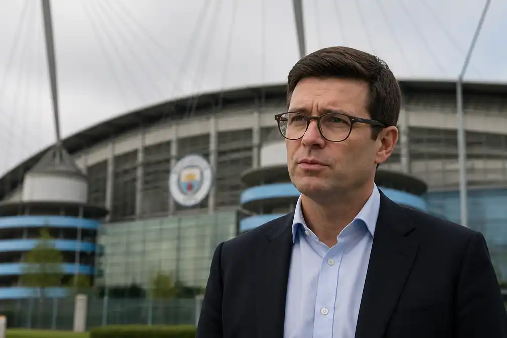 Burnham hoopt dat eigenaren Manchester City blijven na schuldigverklaring