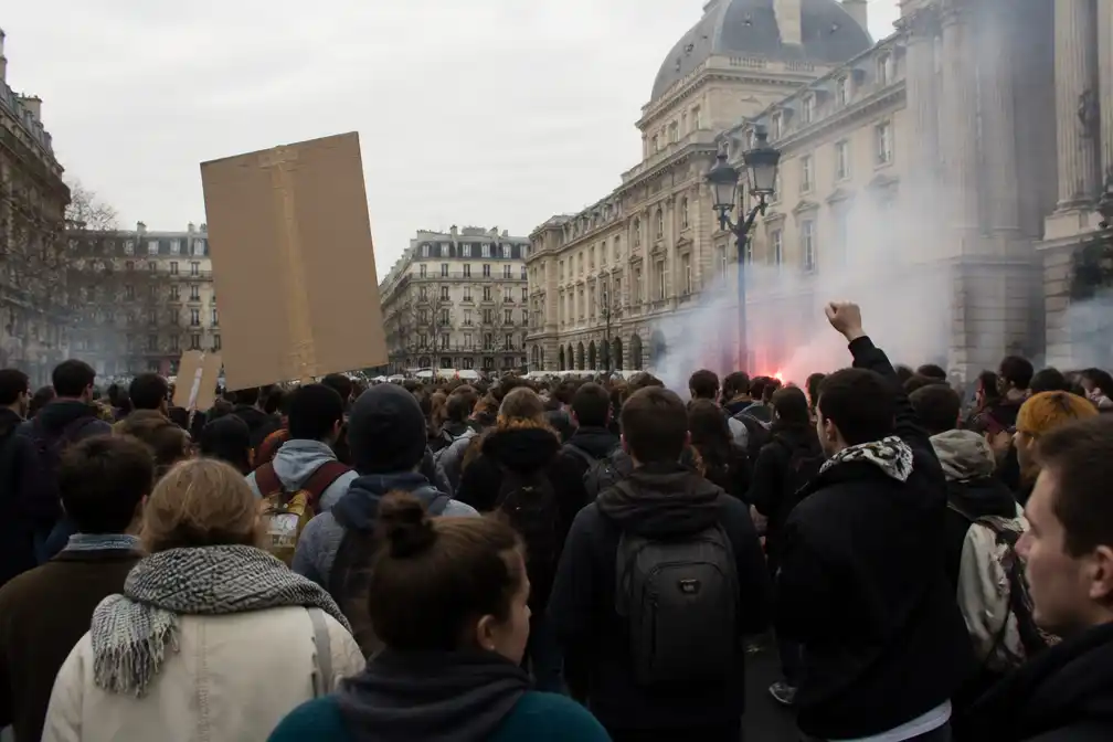 Franse universitaire studenten sluiten zich aan bij onderwijsprotesten