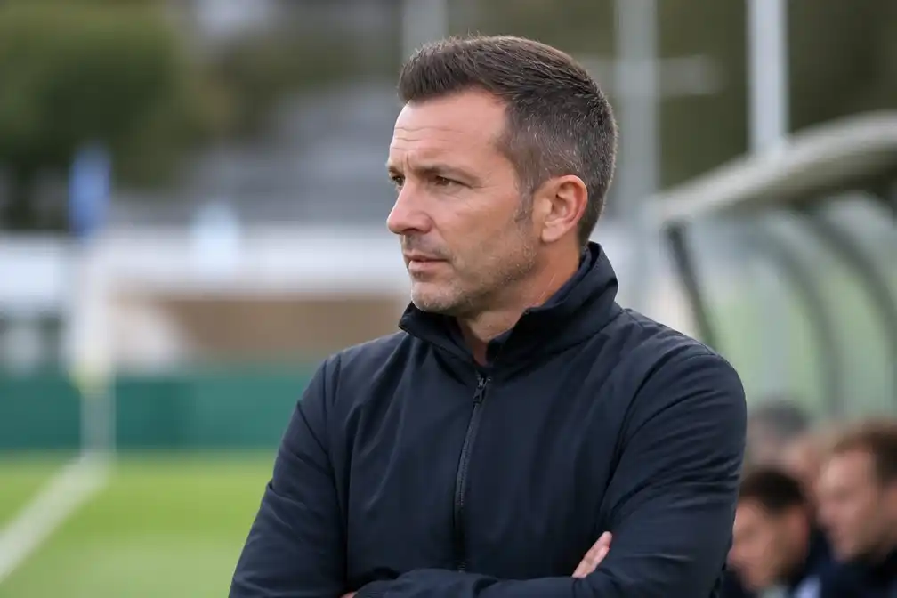 Stijn Stijnen stopt per direct als trainer bij Patro en wordt sportief directeur
