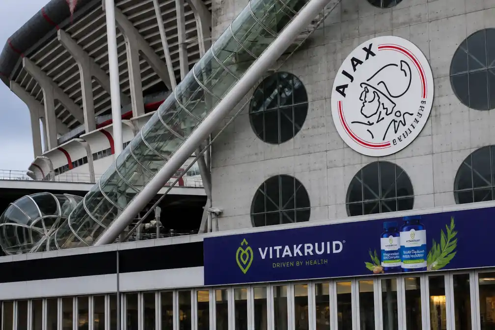 Ajax krijgt Meester Kackadorisprijs 2026 om sponsordeal met Vitakruid