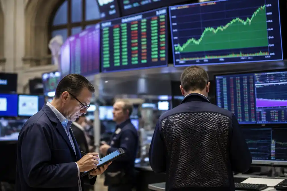 Wall Street sluit hoger na zwak banenrapport VS, Tesla en SpaceX bij winnaars