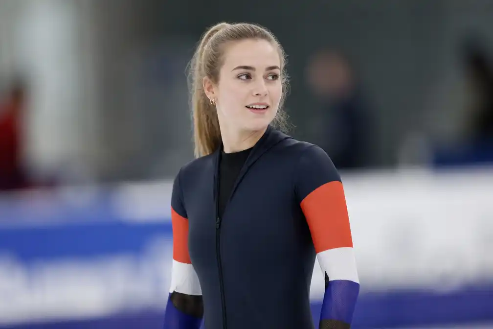 Xandra Velzeboer gaat naast shorttrack ook langebaanschaatsen