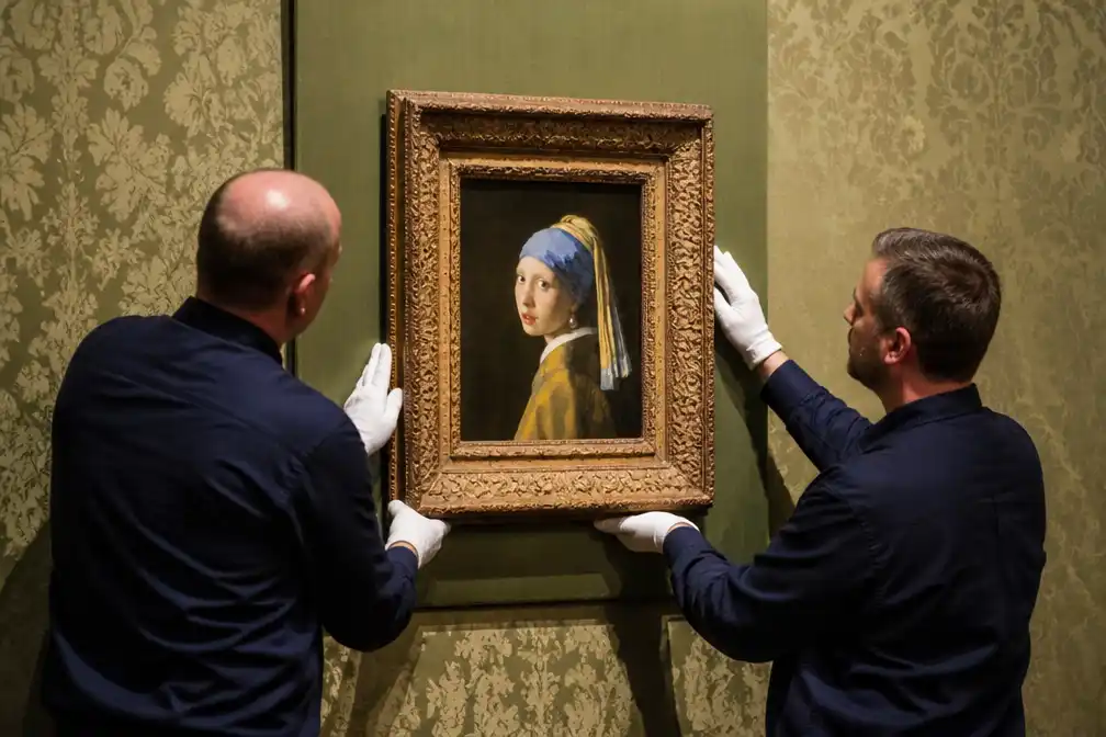 Meisje met de parel terug in Mauritshuis na vijf weken in Japan