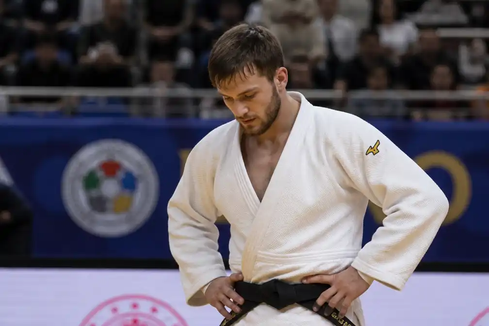 Matthias Casse grijpt naast medaille op WK judo na uitschakeling in herkansingen