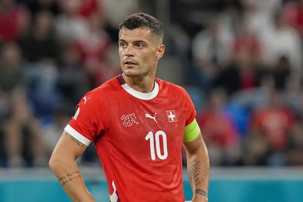 Granit Xhaka krijgt voorwaardelijke boete voor vervalste coronacertificaten