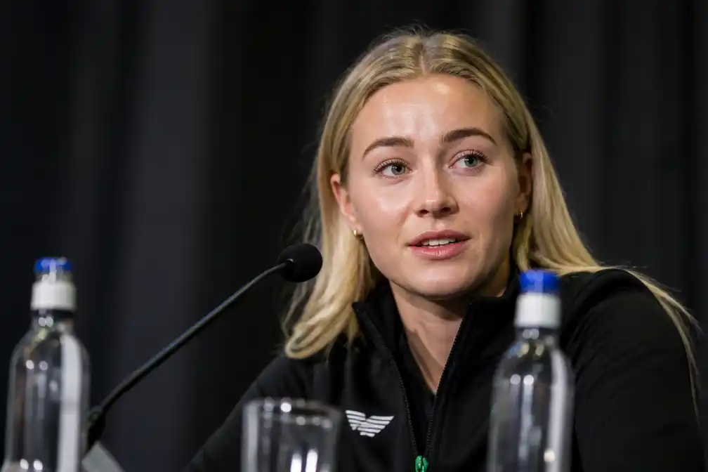 Femke Kok gaat rivale Jutta Leerdam dit schaatsseizoen enorm missen