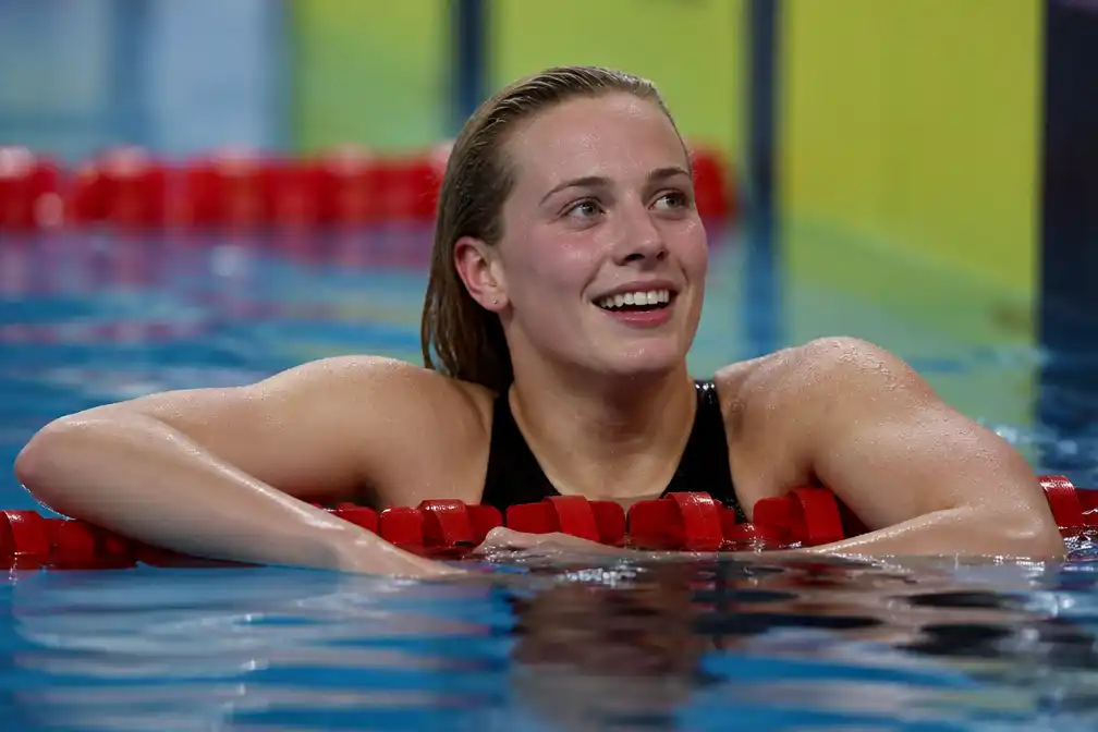 Steenbergen verbetert in Tasjkent eigen Europees record 100 meter wisselslag