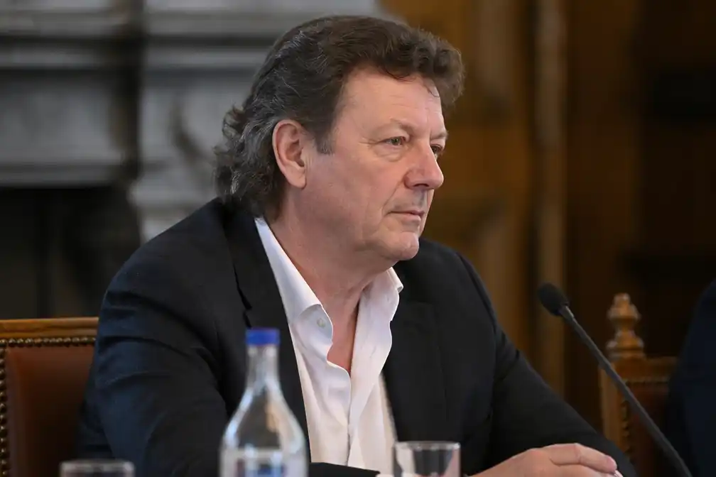 Antwerpse N-VA-schepen Ludo Van Campenhout opnieuw in behandeling voor alcoholverslaving