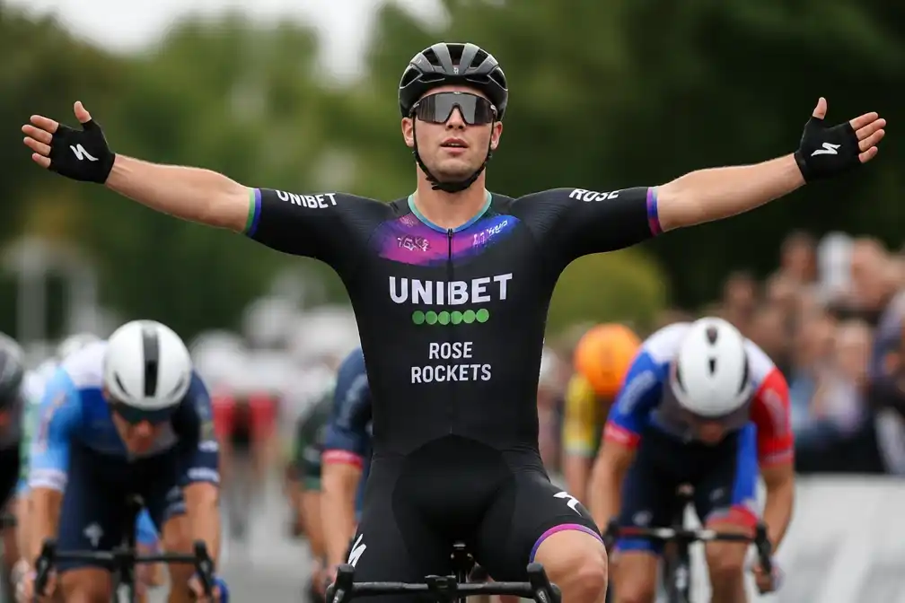 Dylan Groenewegen start toch in Eneco Tour voor Unibet Rose Rockets