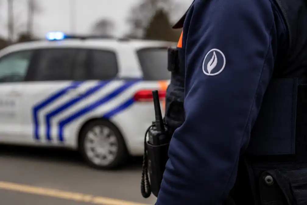 Politie Noord-Limburg zoekt nepagenten die tachtiger in Peer oplichtten