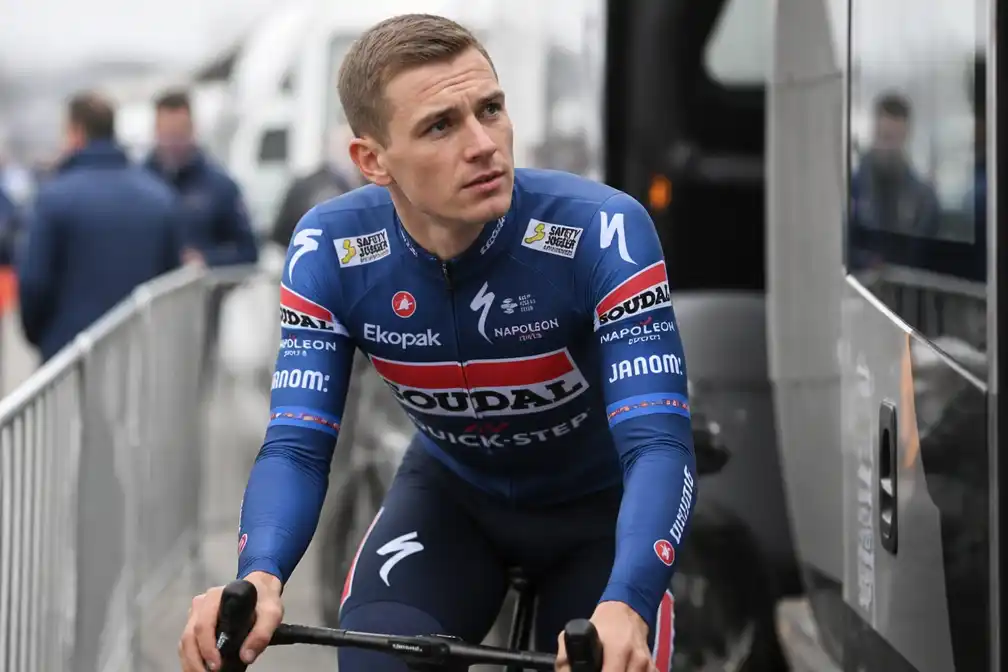 Evenepoel jaagt op eerste zege in Ronde van Lombardije: "Geef die vijf sterren maar aan mij"