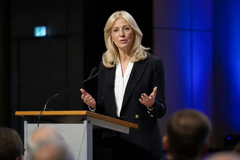 Keijzer bij NSC-congres: conservatieven moeten elkaar vinden, velen verlaten zaal