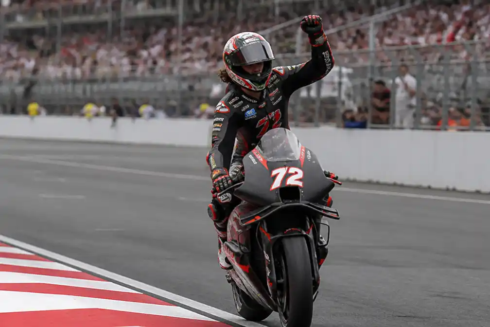 Bezzecchi wint GP van Indonesië, Martín neemt MotoGP-leiding over