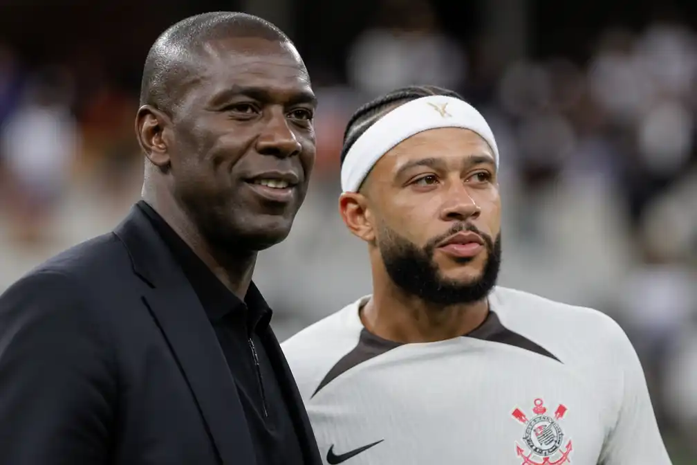 Clarence Seedorf nieuwe trainer van Corinthians, club van Memphis Depay