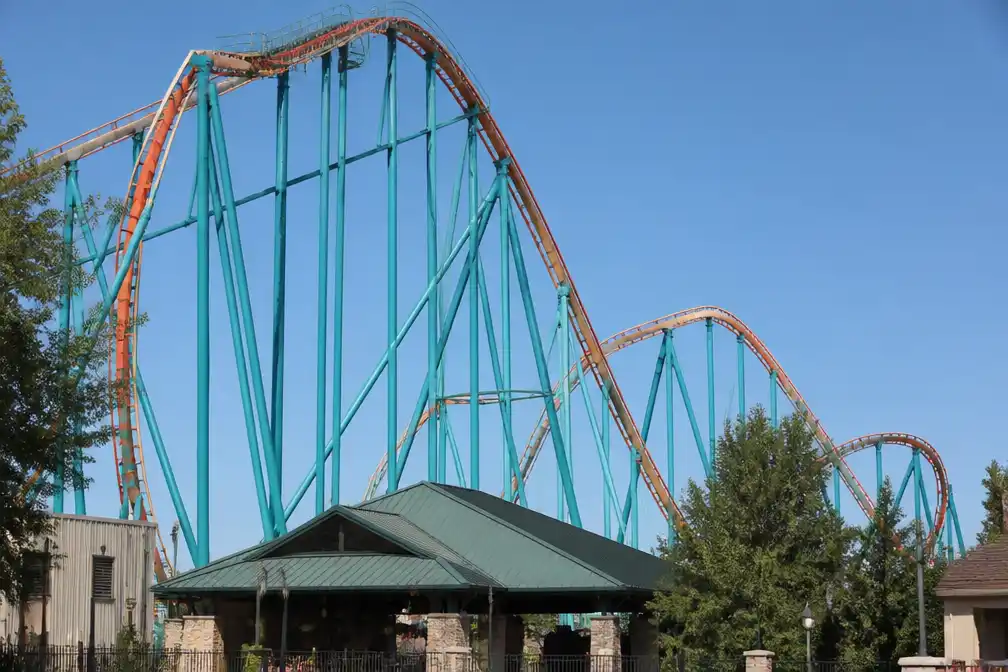 Hassan Kariem (42) overleden na val uit achtbaan Goliath in Six Flags