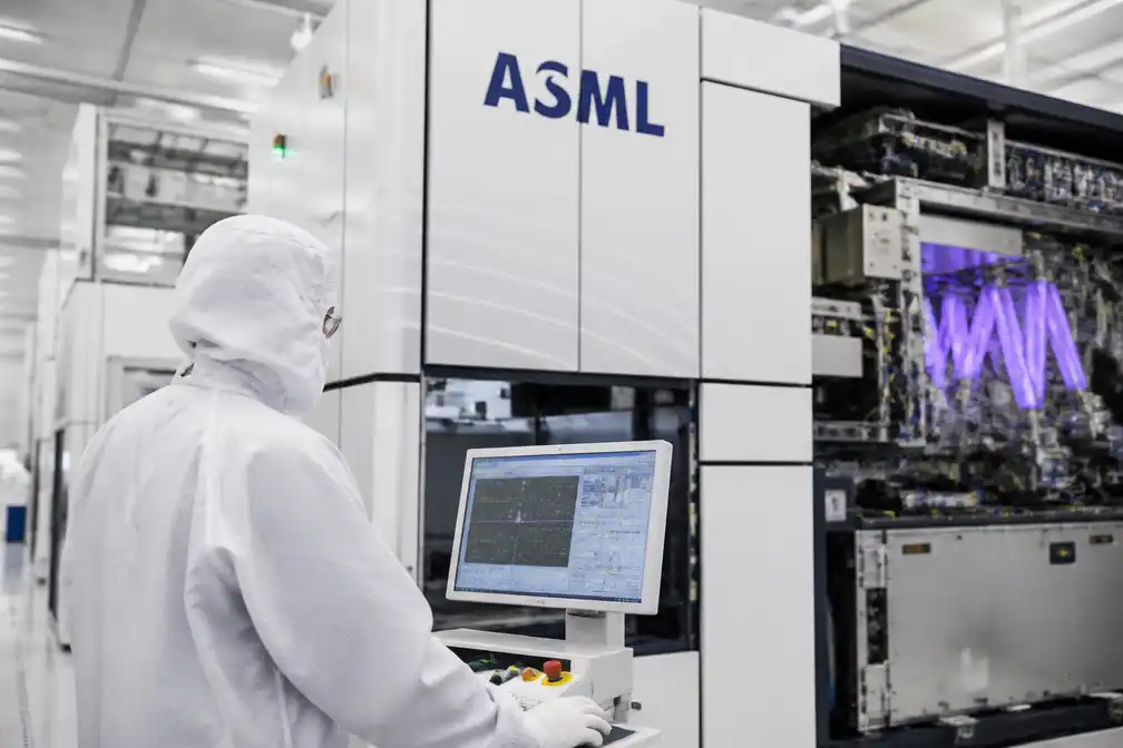 ASML wil geen bottleneck worden in wereldwijde chipketen, zegt Dassen