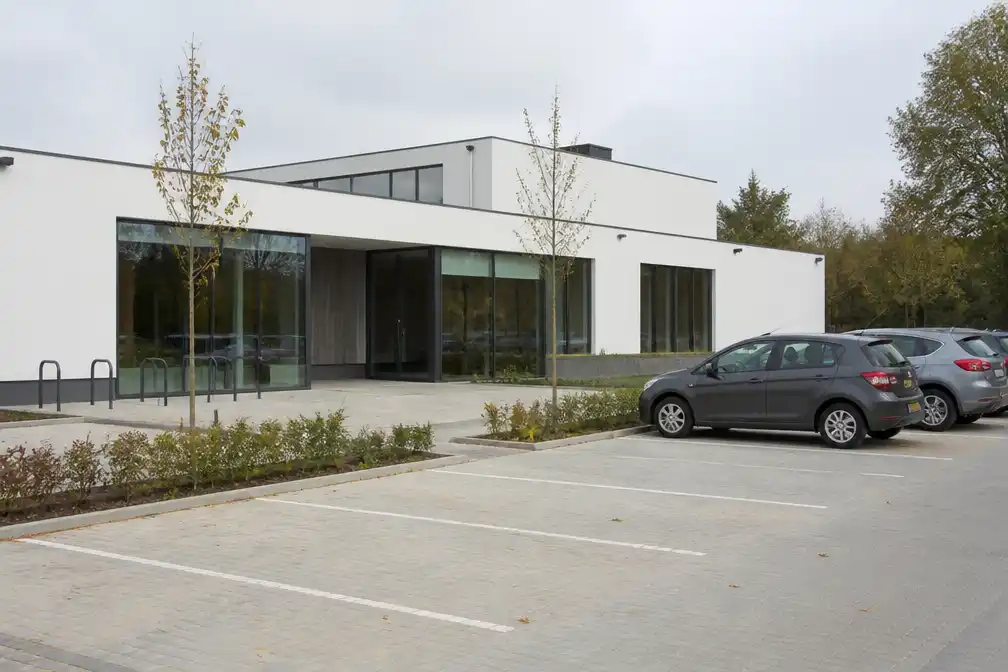 Kortemark keurt extra parkeerplaatsen goed bij ontmoetingscentrum Albatros