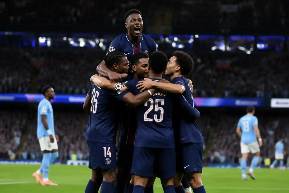 PSG verslaat Manchester City met 4-2 in Etihad en blijft foutloos in Champions League