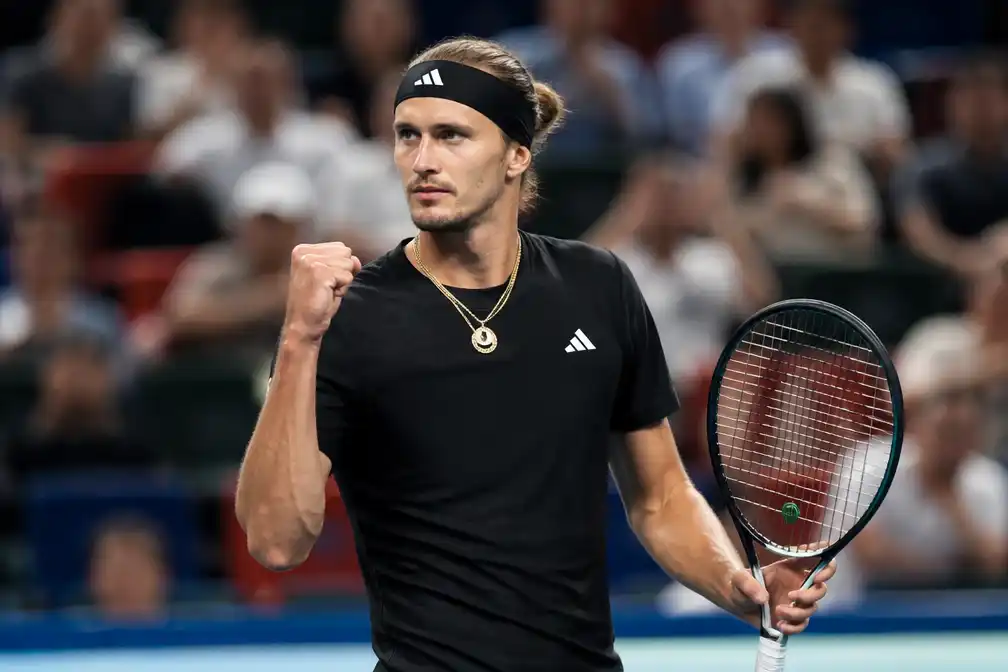 Zverev verslaat De Minaur en bereikt halve finale in Shanghai