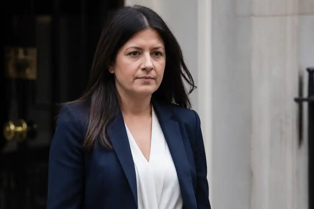 Britse minister Nandy bezorgd over overname ITV-tak door Sky