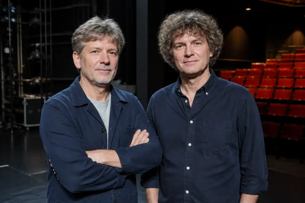 Willem Voogd en Pieter Hulst keren met De Proefkeuken terug naar het theater