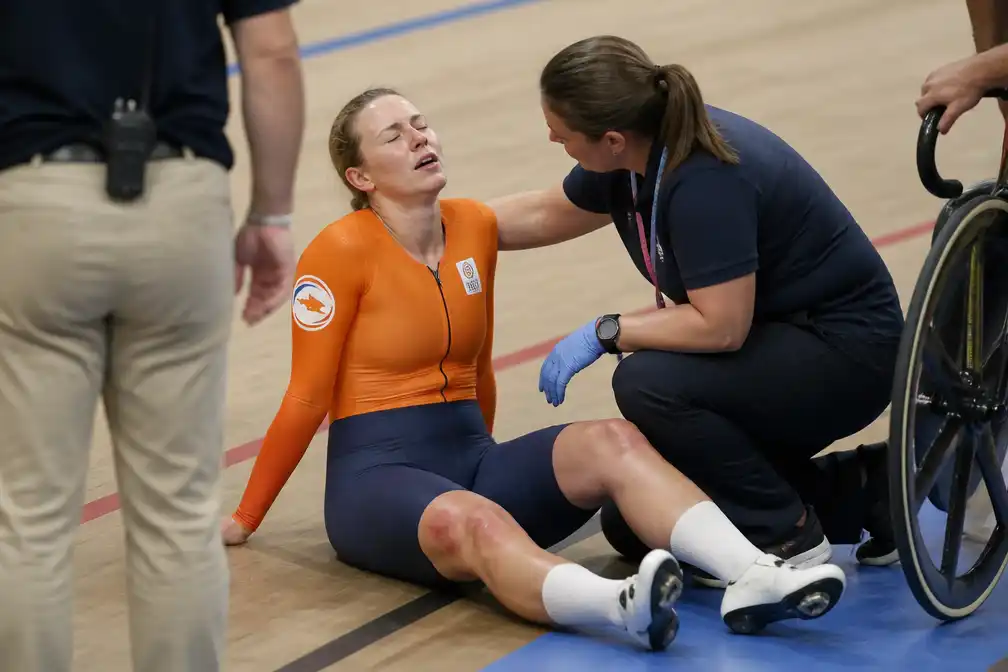 Wiebes zegt koppelkoers op WK baanwielrennen af na val in omnium