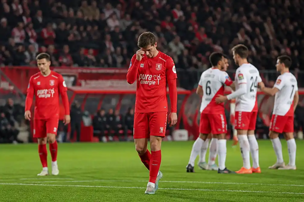 FC Twente verliest eerste thuisduel in de Eredivisie van FC Utrecht (2-1)