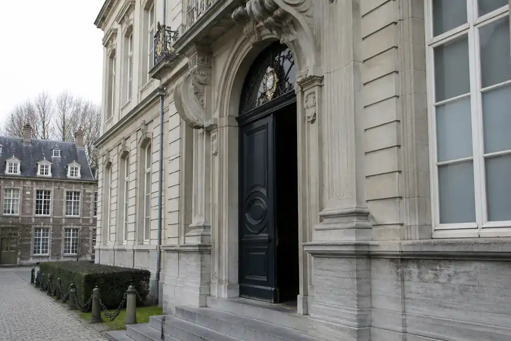 Vooruit mag nieuwe gouverneur van West-Vlaanderen aanduiden, CD&V staakt verzet