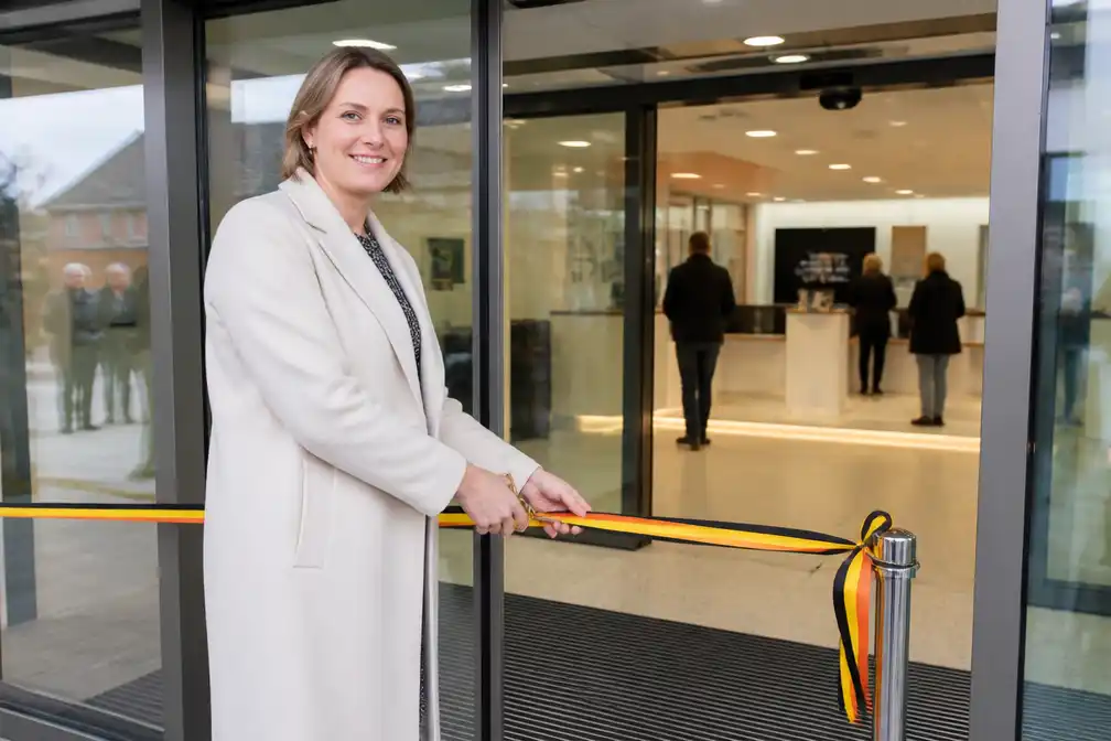 Rijkevorsel heropent gerenoveerd gemeentehuis met ruimere openingsuren en snelloket