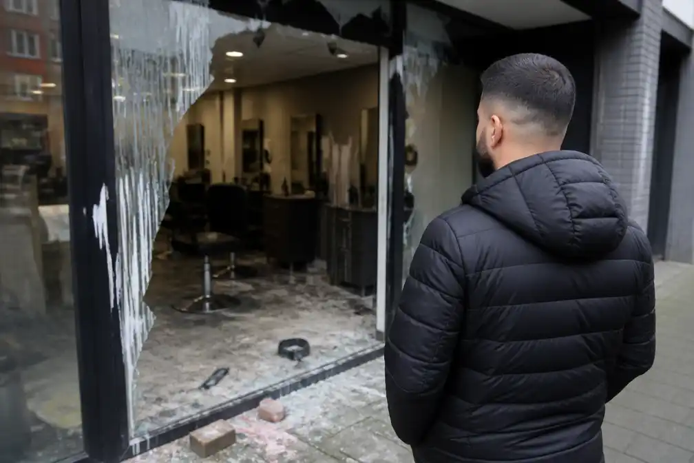 Eigenaar doelwit Vlaardingse kappersoorlog: 'Ik heb alles verloren'