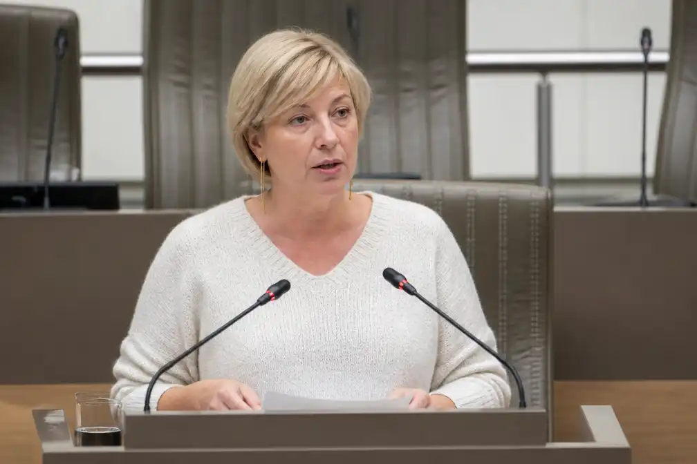 Gennez trekt stekker uit videopodcast 'Het Wassalon' van 800.000 euro
