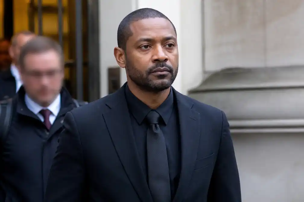 Noel Clarke pleit onschuldig op vijf aanklachten in zedenzaak