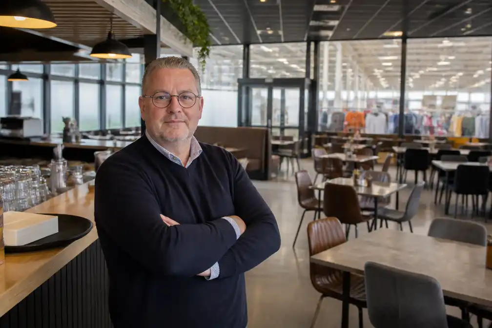 Rik Gijsels blaast Kom'af in De Kringwinkel in Merksplas nieuw leven in