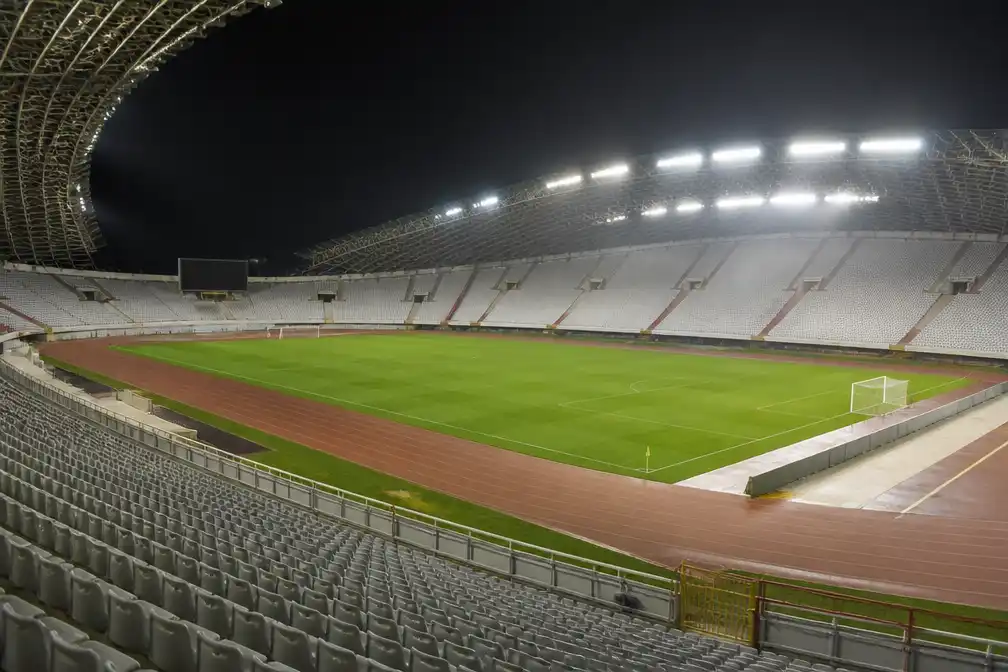 UEFA straft Hajduk Split met leeg stadion tegen Sint-Truiden en 80.000 euro boete