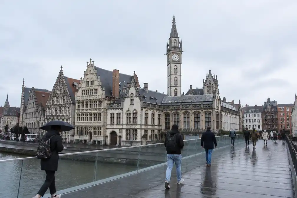 Gent zoekt 150 miljoen euro besparingen en 400 miljoen euro minder investeringen
