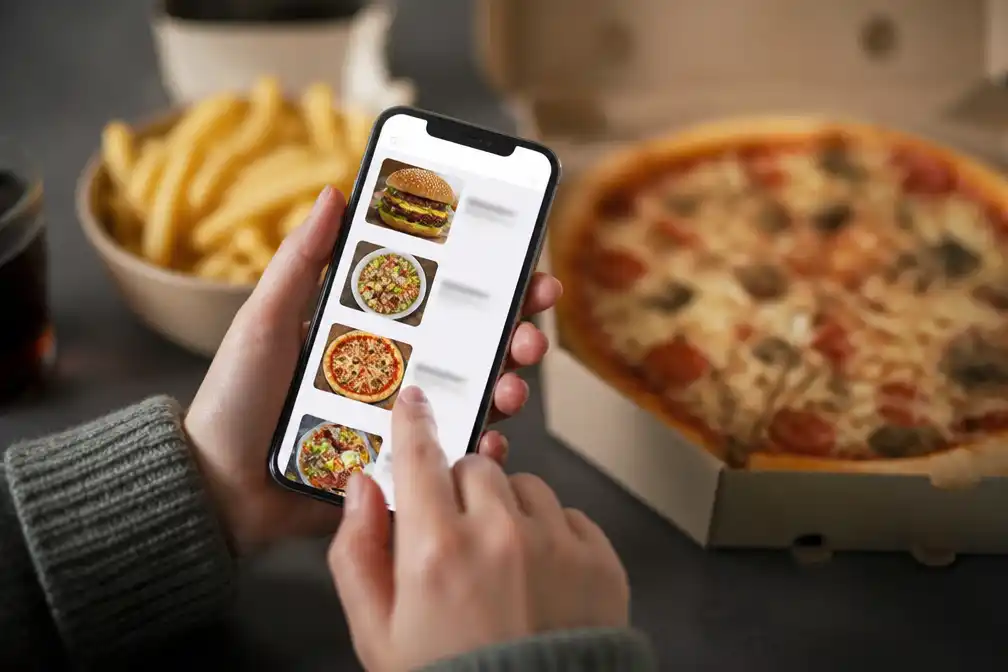 Just Eat excuseert zich na absurde resultaten van AI-tool in het Verenigd Koninkrijk