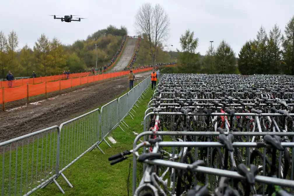 Koppenbergcross in Melden krijgt parking voor 2.400 fietsen, verkeersmaatregelen en politiedrone