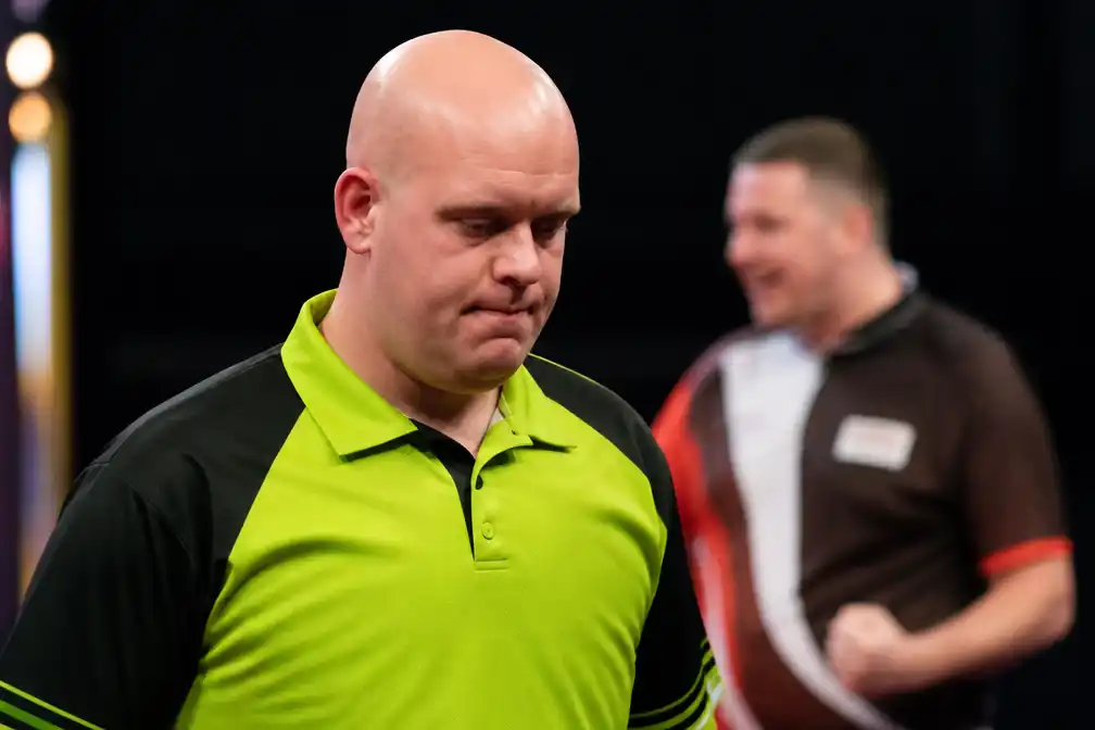 Van Gerwen verliest in eerste ronde van EK van landgenoot Doets