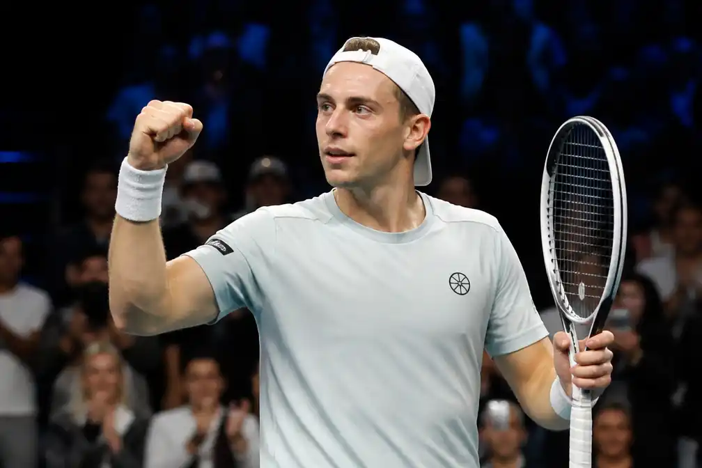Griekspoor stijgt naar vijftigste plaats na zege op European Open in Brussel