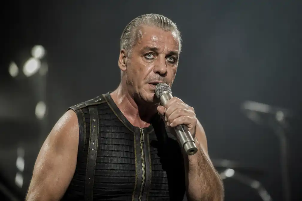 Rammstein-frontman Till Lindemann naar AFAS Live op 17 oktober 2027