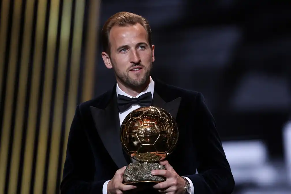 Harry Kane wint Ballon d'Or als stille, nederige beste voetballer